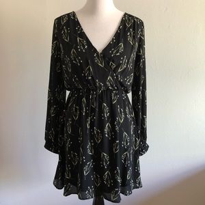 Black print long sleeve dress